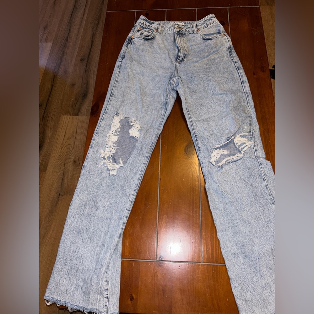 Garage jeans size 3 with holes in knees
